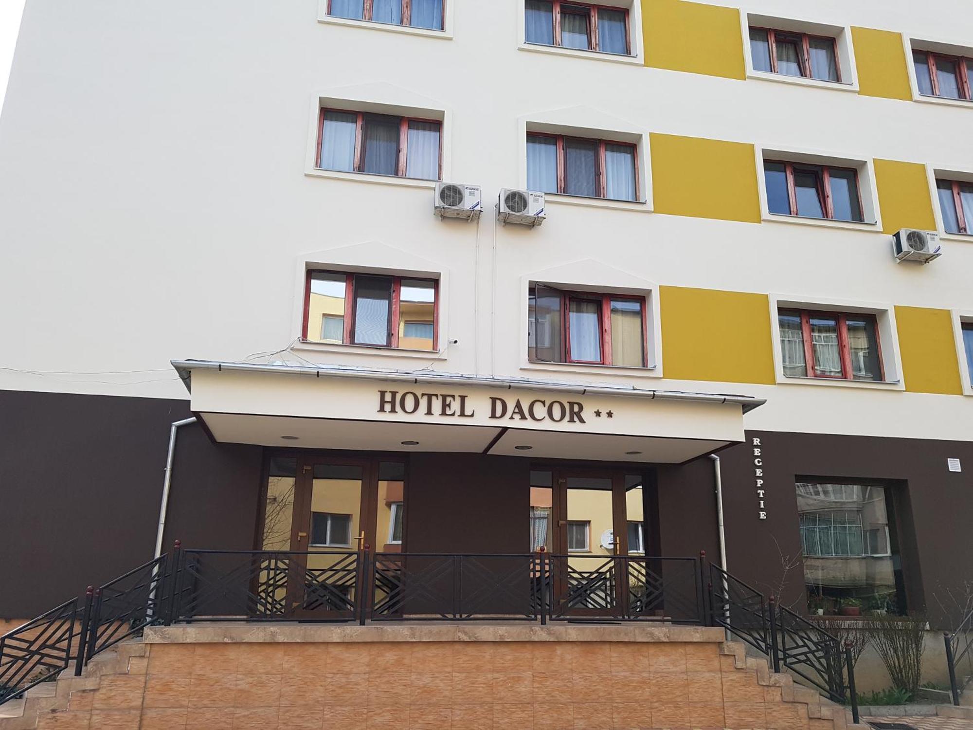 Hotel Dacor Orăştie Exterior foto